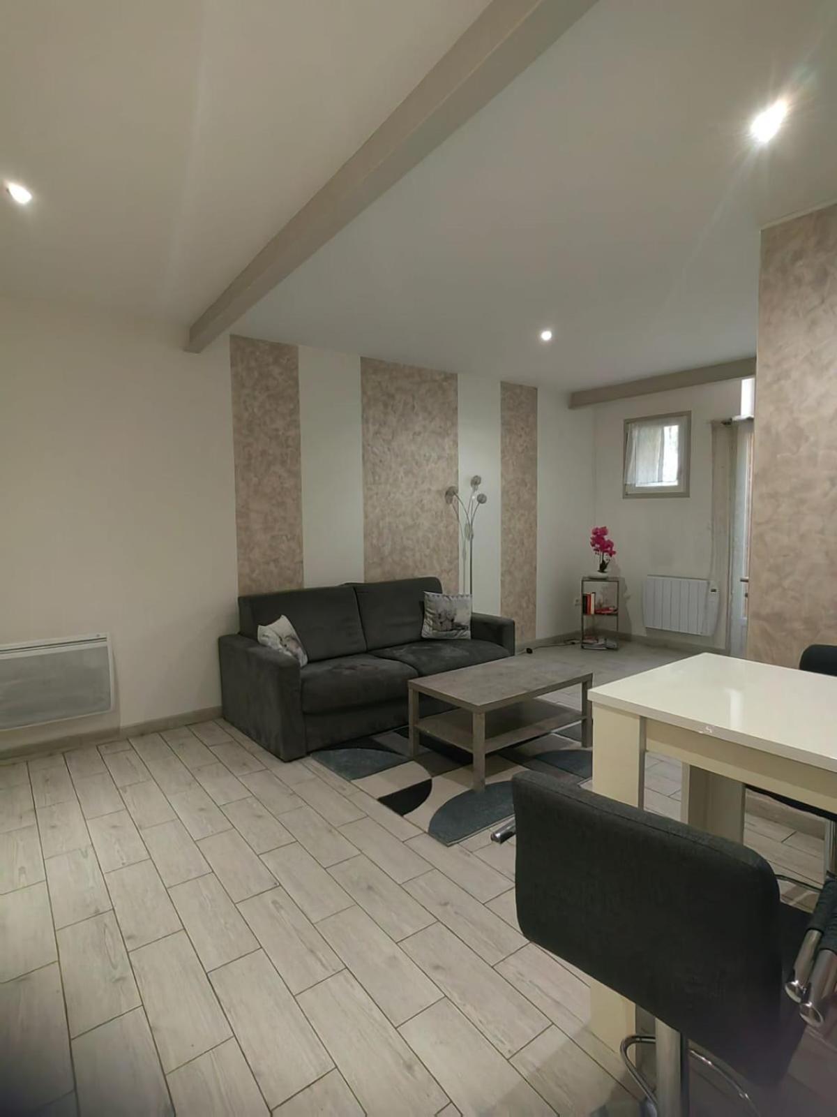 Apartment A Valence *